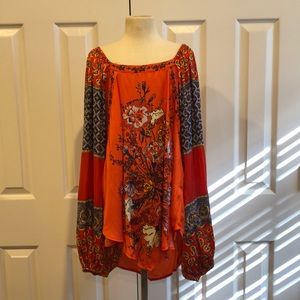 Nearly New Free People Floral Top👢💕